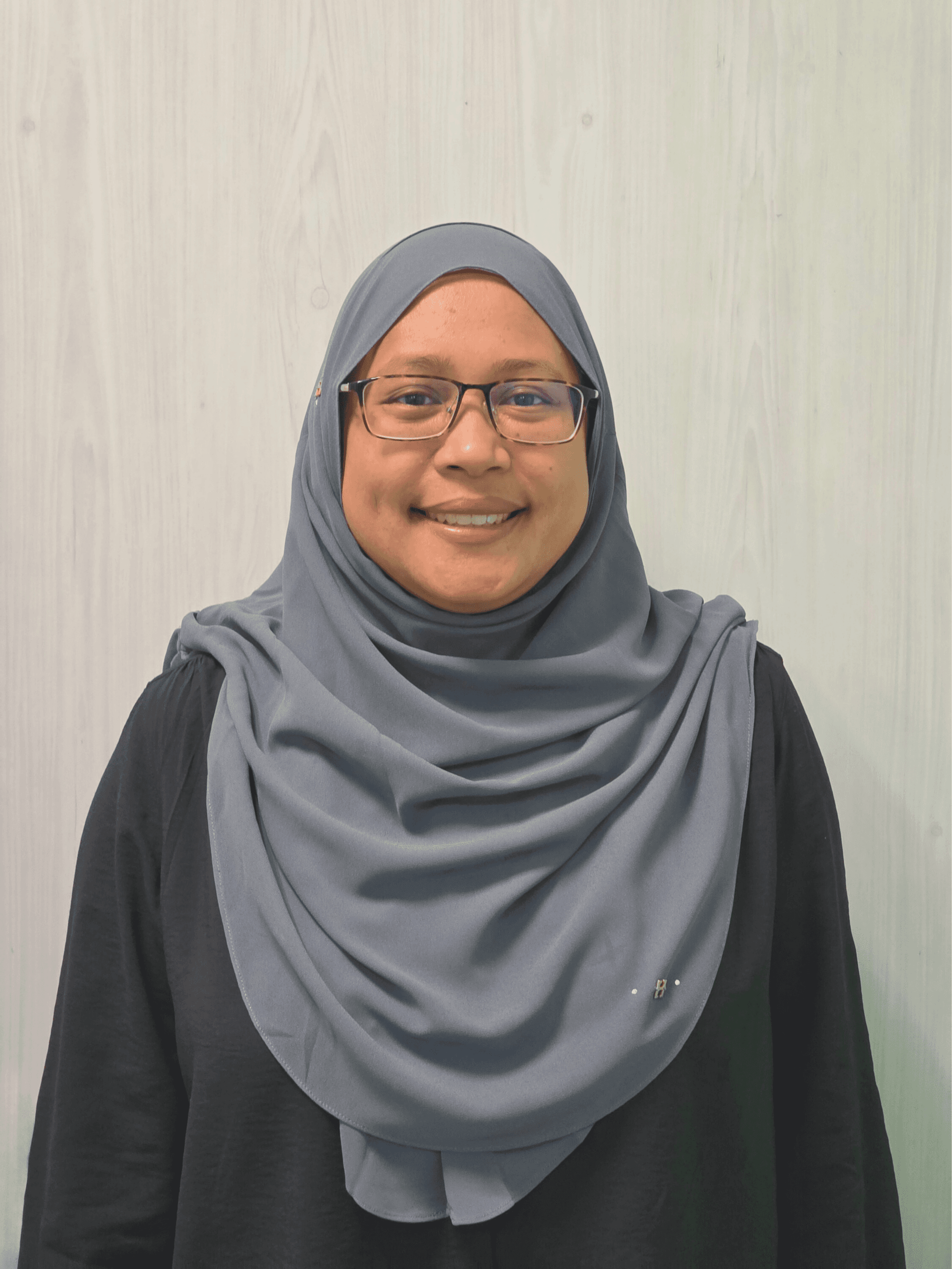 Dr.Salmah Mohd Kamal Albakri 莎尔玛医生